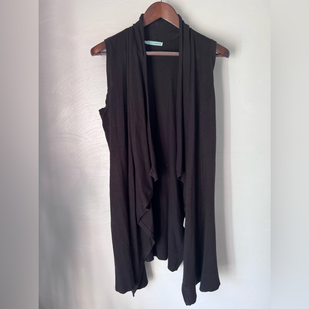 Maurice’s Women’s Size M Open Front Sweater Vest - Picture 1 of 4